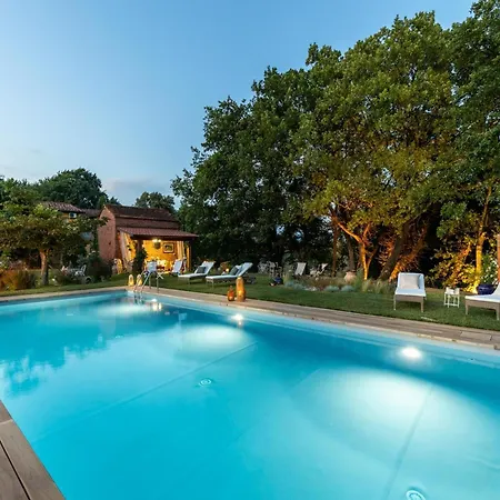 Family Vintage In Villa
