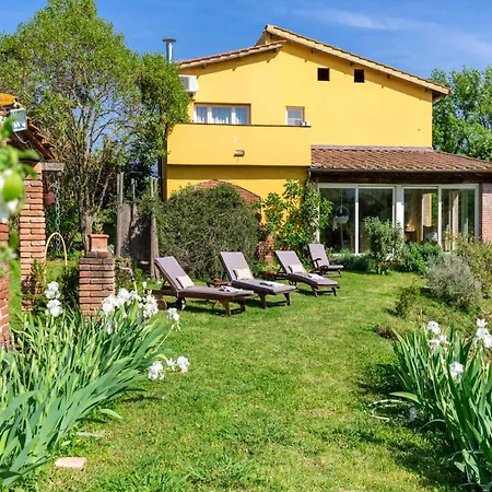Family Vintage In Villa *